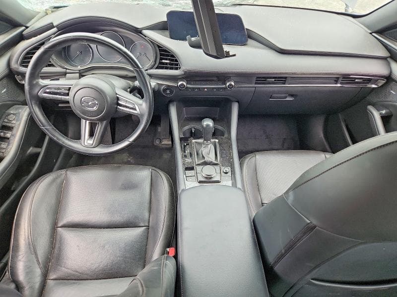 2022 MAZDA 3 PREMIUM 8