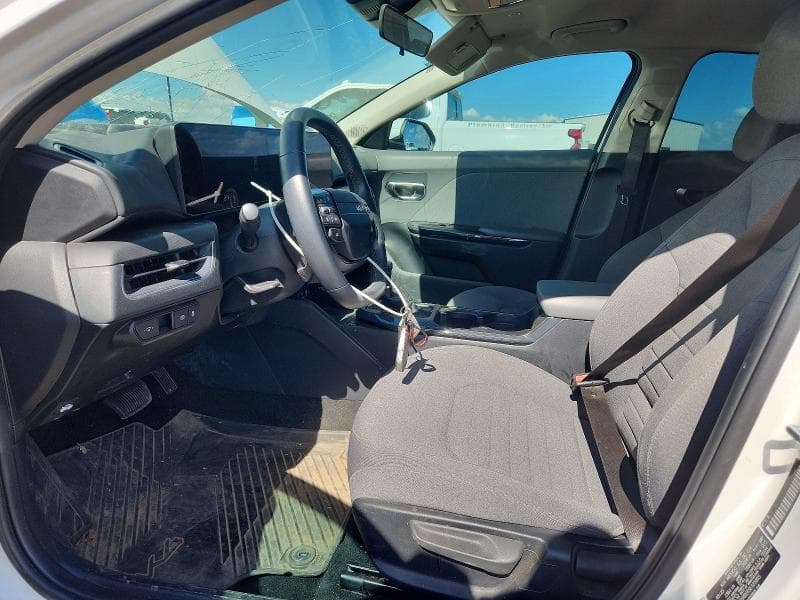 2025 KIA K4 EX 7