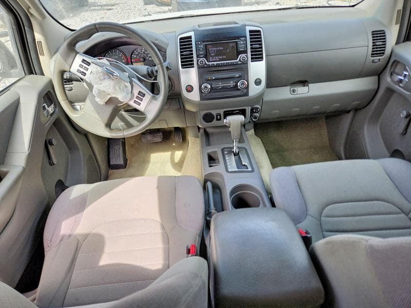 2017 NISSAN FRONTIER S 8