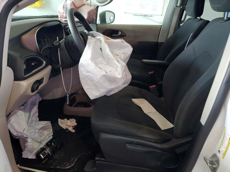 2019 CHRYSLER PACIFICA L 7