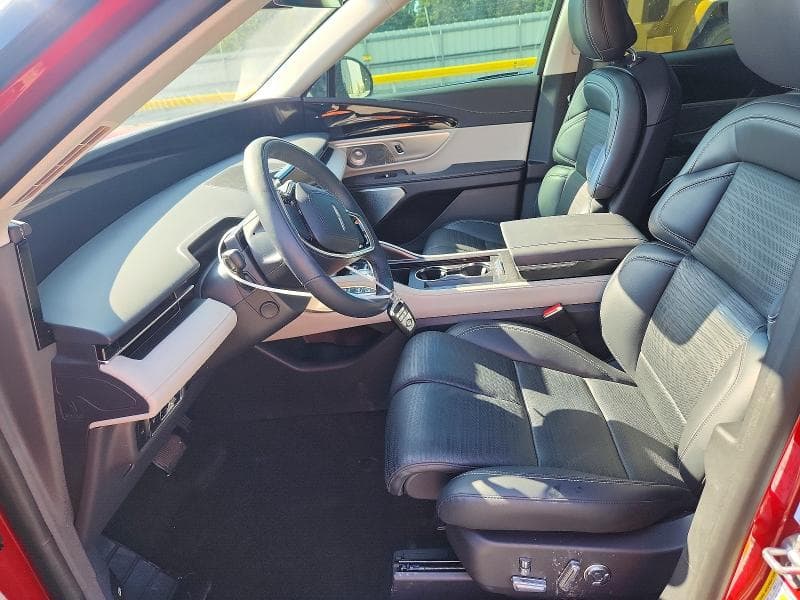 2025 LINCOLN NAUTILUS RESERVE 7