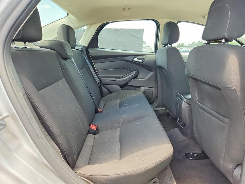 2018 FORD FOCUS SE 10