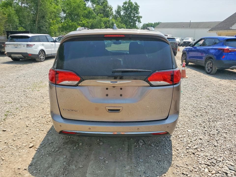 2017 CHRYSLER PACIFICA TOURING L PLUS 6