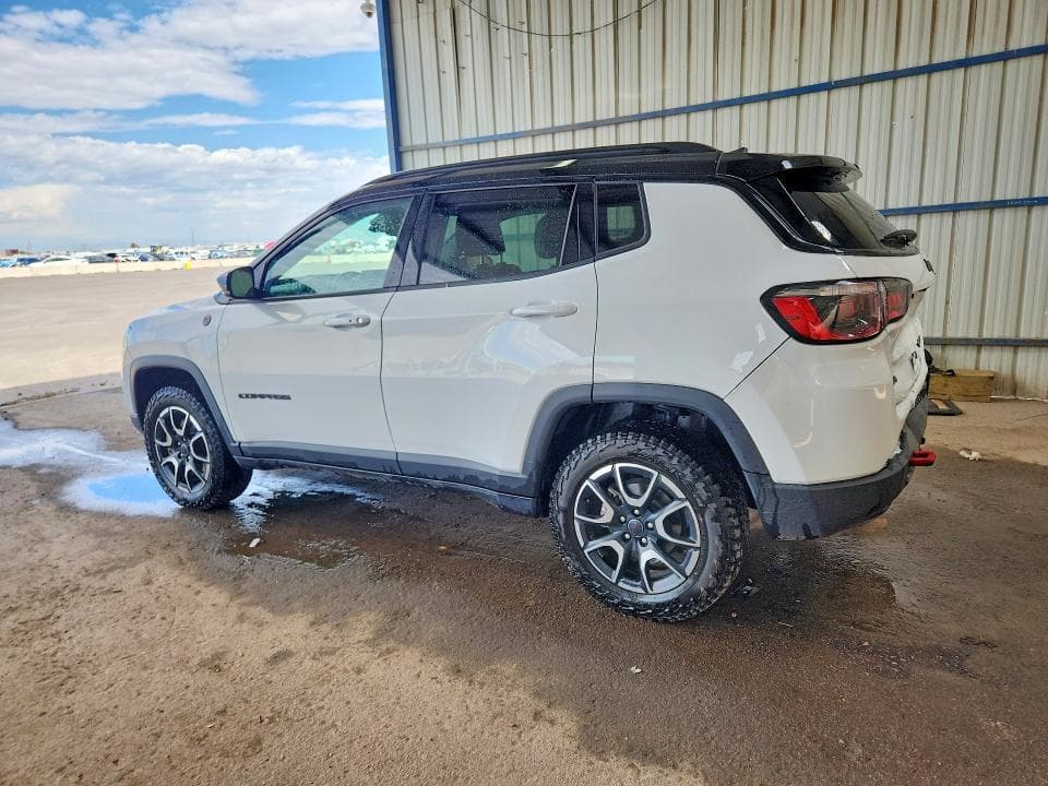2025 JEEP COMPASS TRAILHAWK 2