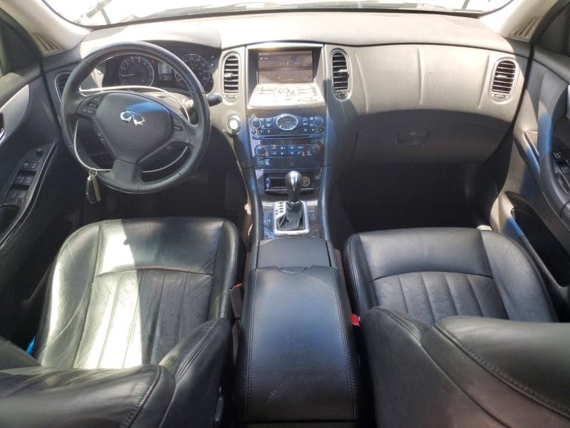 2017 INFINITI QX50 BASE 8