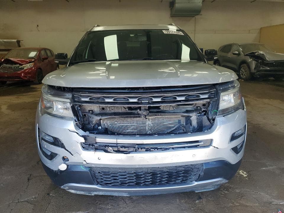 2017 FORD EXPLORER XLT 5