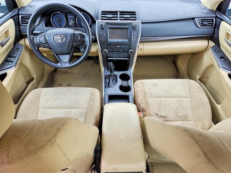 2017 TOYOTA CAMRY LE 8