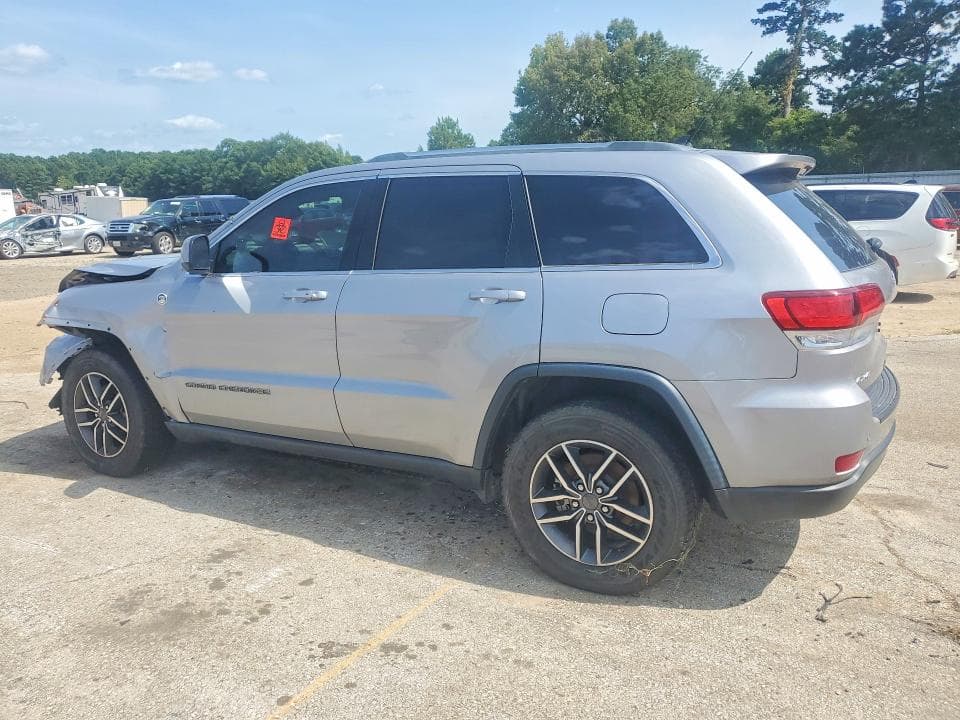 2020 JEEP GRAND CHEROKEE LAREDO 2