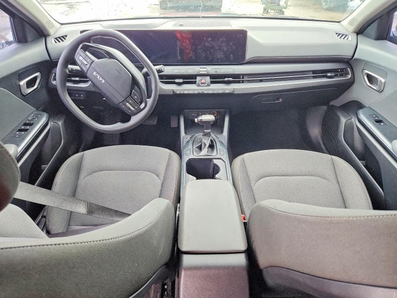 2025 KIA K4 LXS 8