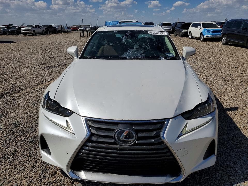 2017 LEXUS IS 200T 5