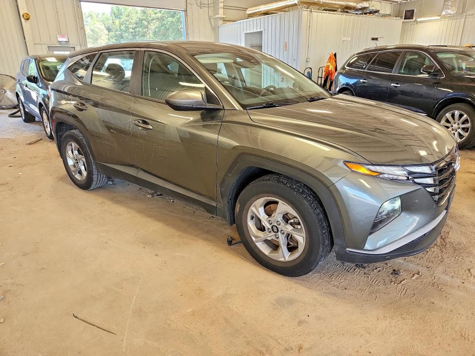 2023 HYUNDAI TUCSON SE 4
