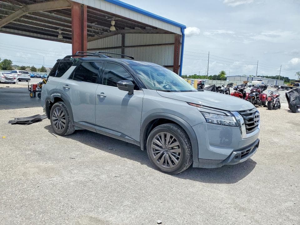 2024 NISSAN PATHFINDER SL 4