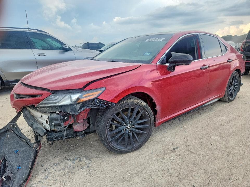 2022 TOYOTA CAMRY XSE