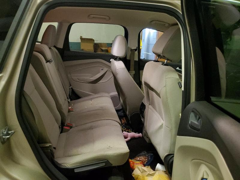 2017 FORD ESCAPE SE 11