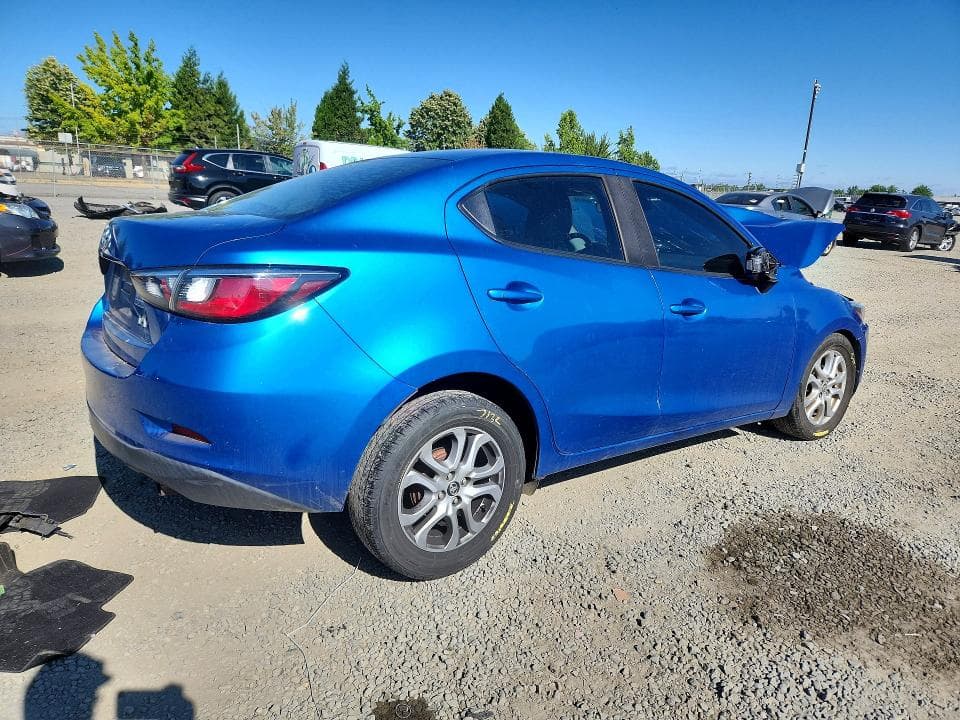 2018 TOYOTA YARIS IA BASE 3