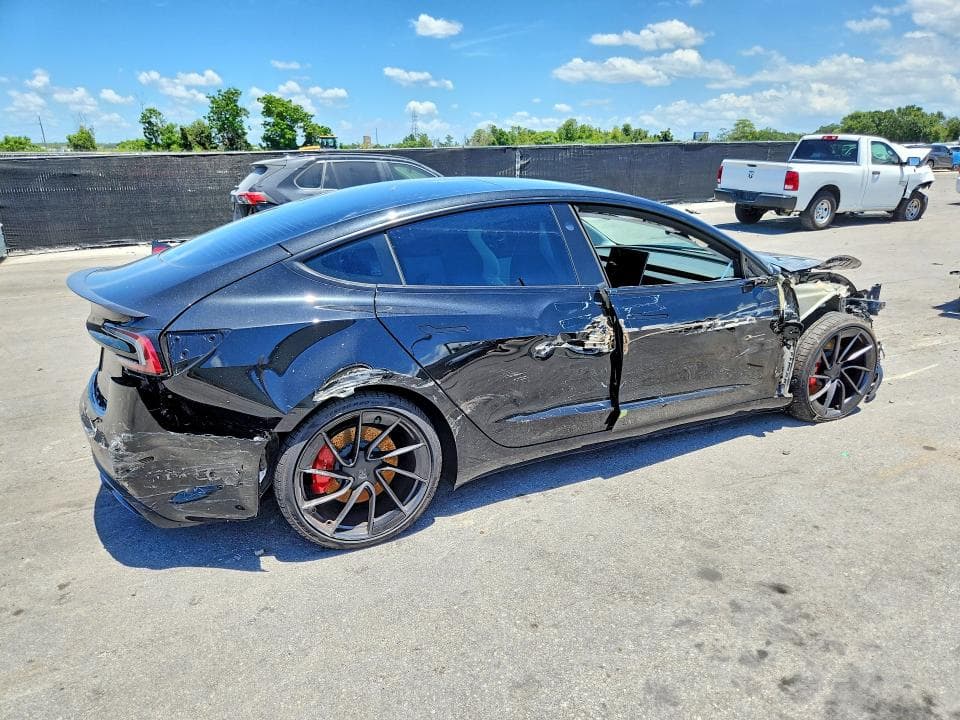 2026 TESLA MODEL 3 3