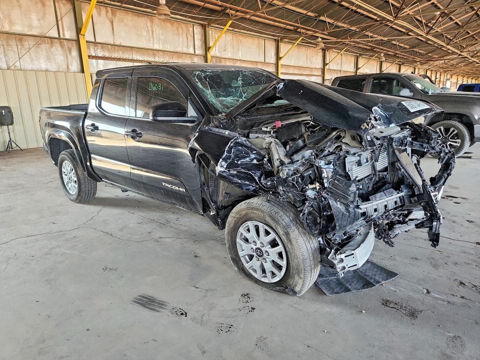 2025 TOYOTA TACOMA SR5 4