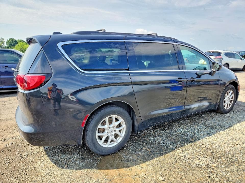 2021 CHRYSLER VOYAGER LXI 3