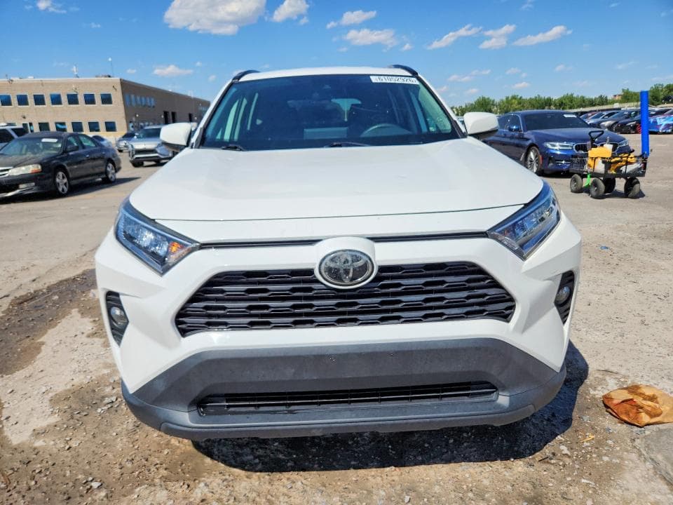 2021 TOYOTA RAV4 XLE 5