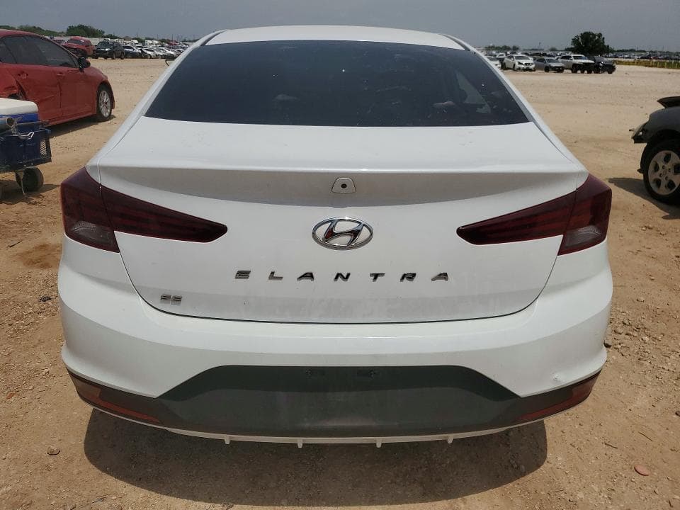 2019 HYUNDAI ELANTRA SE 6