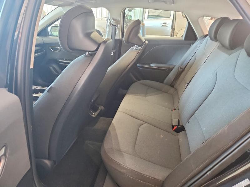 2025 KIA K4 LX 10