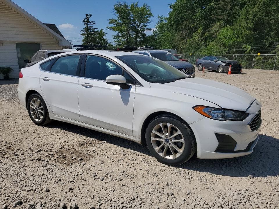 2020 FORD FUSION SE 4