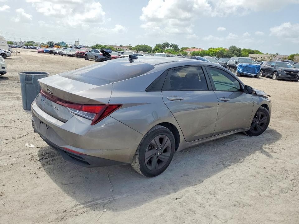 2021 HYUNDAI ELANTRA SEL 3