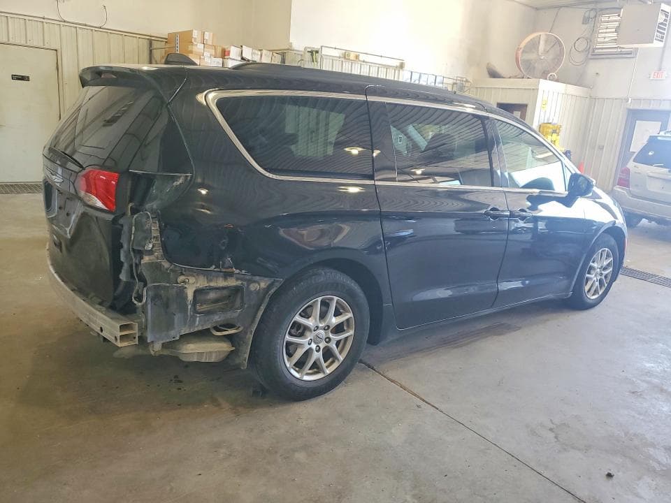 2021 CHRYSLER VOYAGER LXI 3