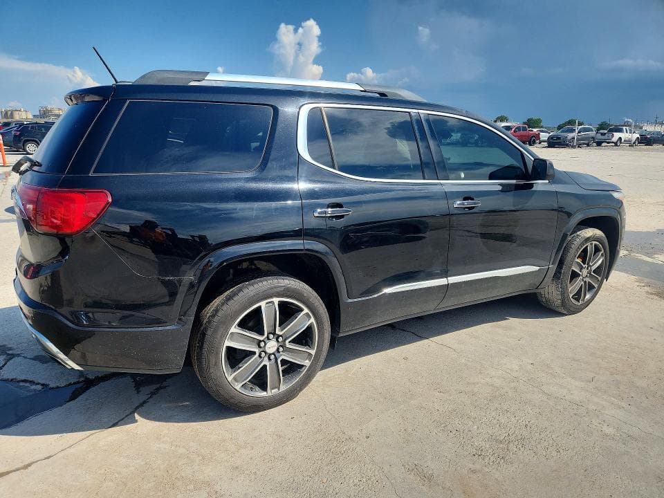 2018 GMC ACADIA DENALI 3