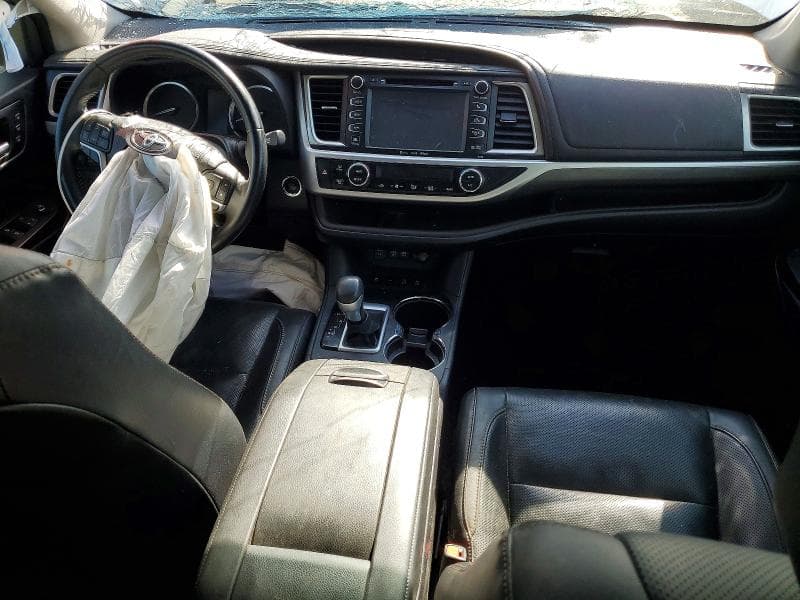 2017 TOYOTA HIGHLANDER LIMITED 8