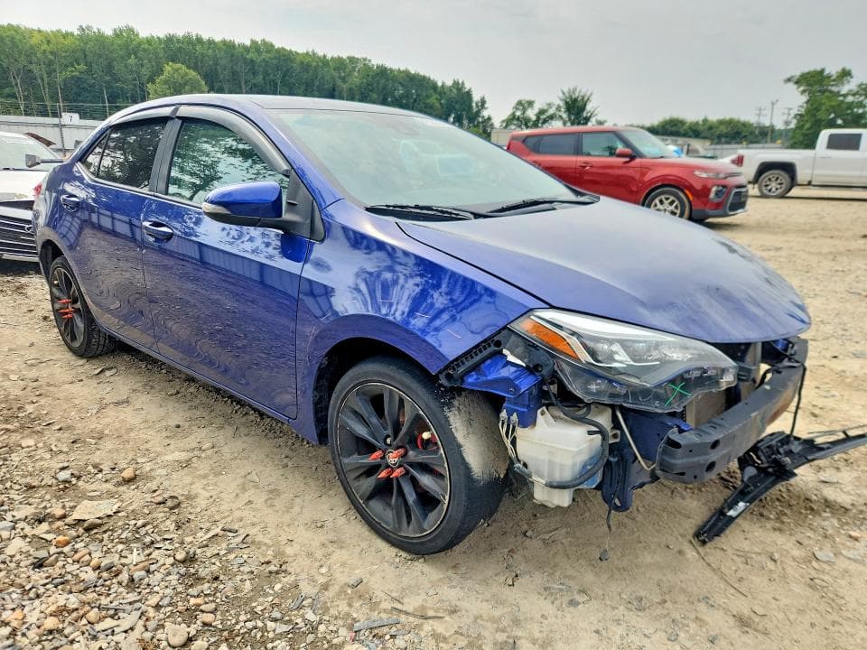 2018 TOYOTA COROLLA SE 4