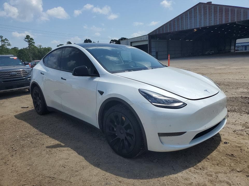 2021 TESLA MODEL Y 4
