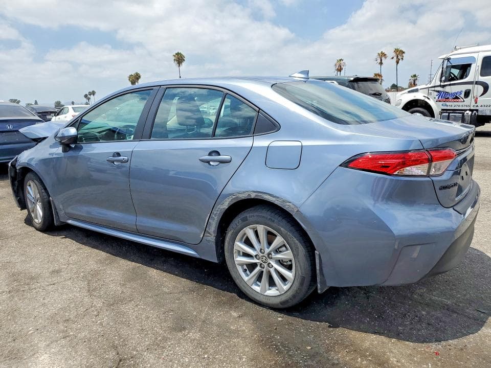 2025 TOYOTA COROLLA LE 2