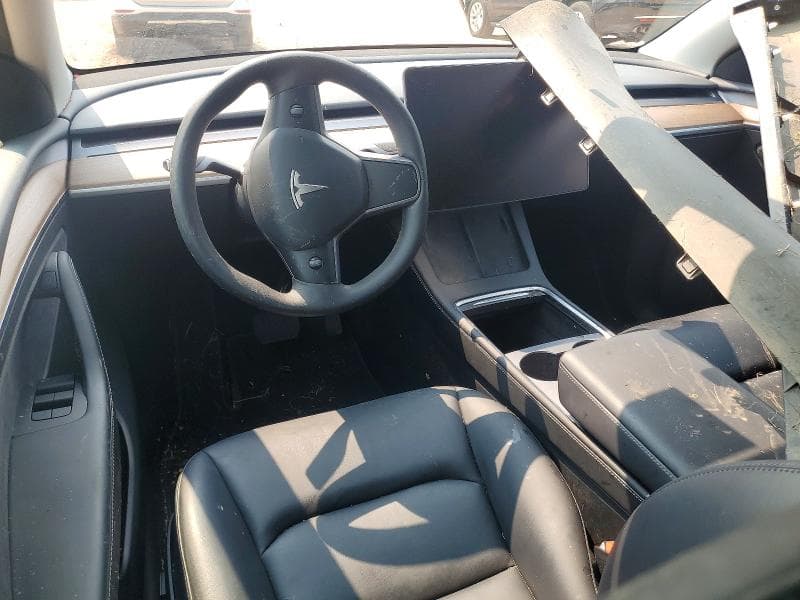 2023 TESLA MODEL Y 8