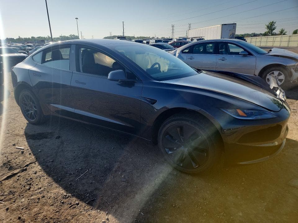 2026 TESLA MODEL 3 4