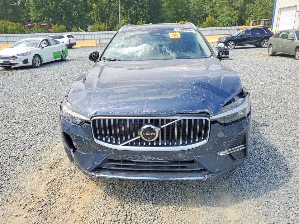 2022 VOLVO XC60 B6 INSCRIPTION 5