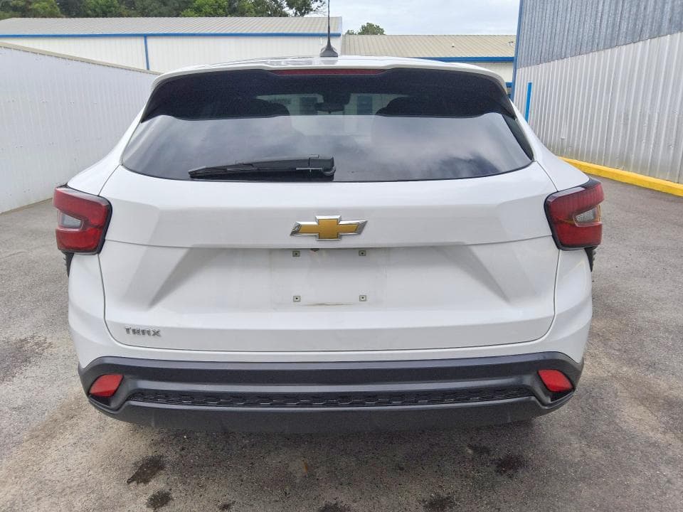 2024 CHEVROLET TRAX LS 6