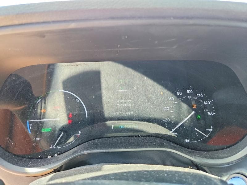 2022 TOYOTA SIENNA LE 9