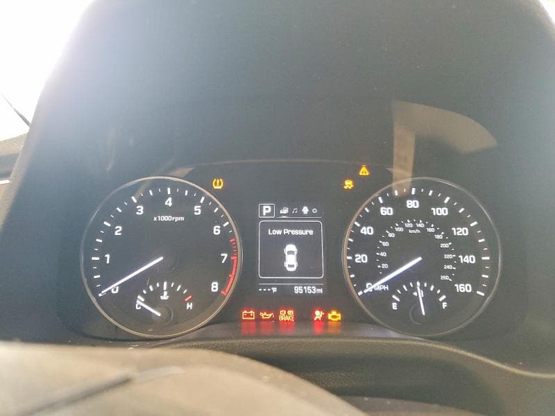 2018 HYUNDAI ELANTRA SEL 9