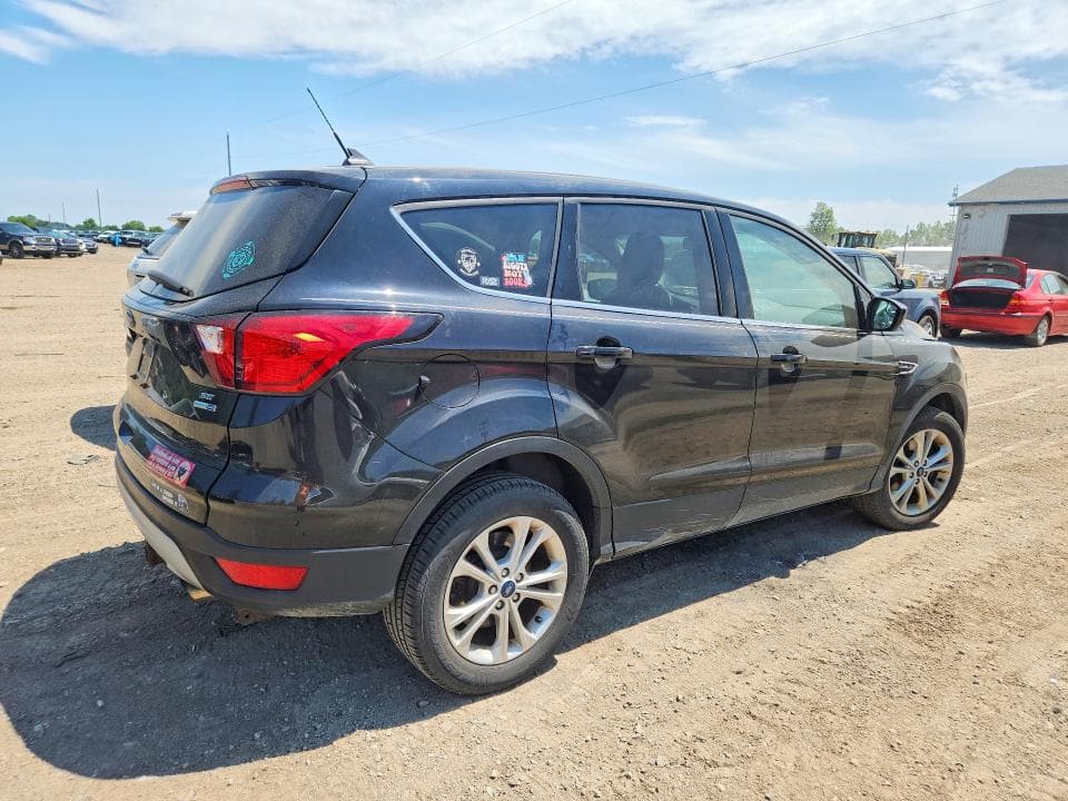 2019 FORD ESCAPE SE 3
