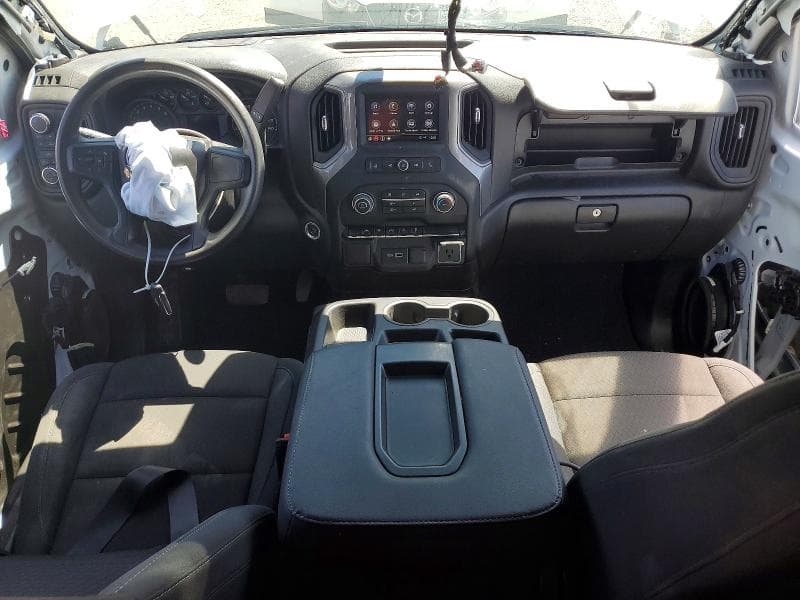 2024 CHEVROLET SILVERADO K1500 CUSTOM 8