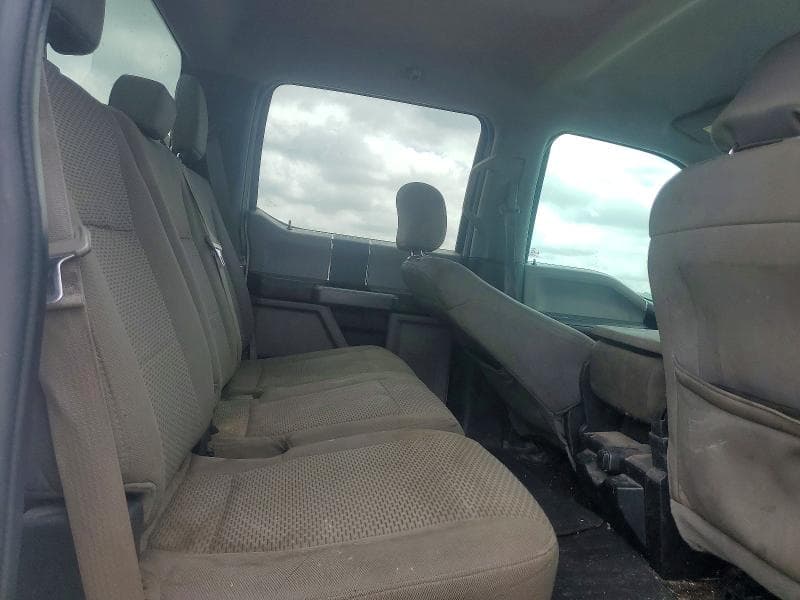 2017 FORD F150 SUPERCREW 10