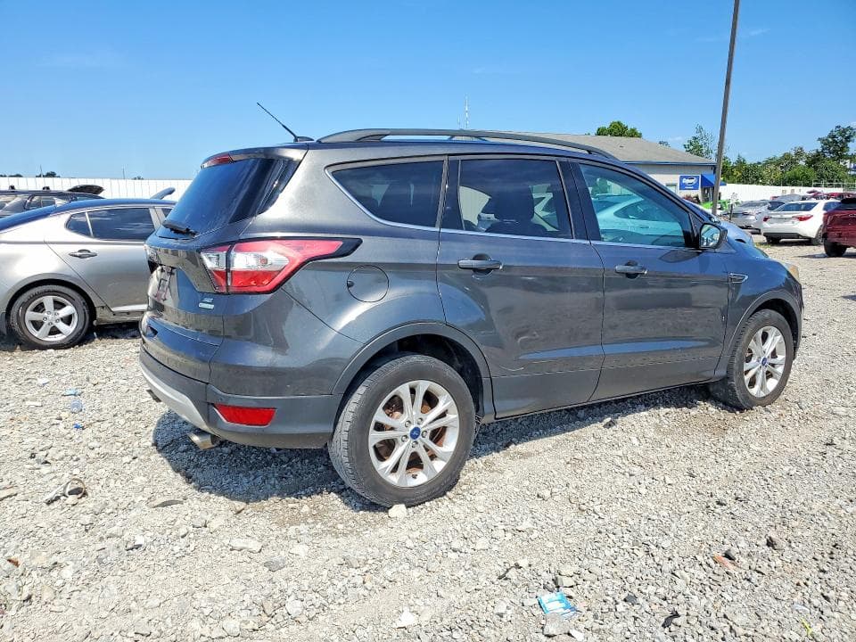 2017 FORD ESCAPE SE 3