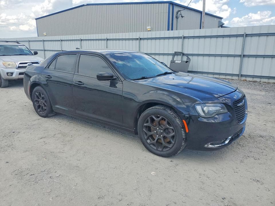 2019 CHRYSLER 300 S 4