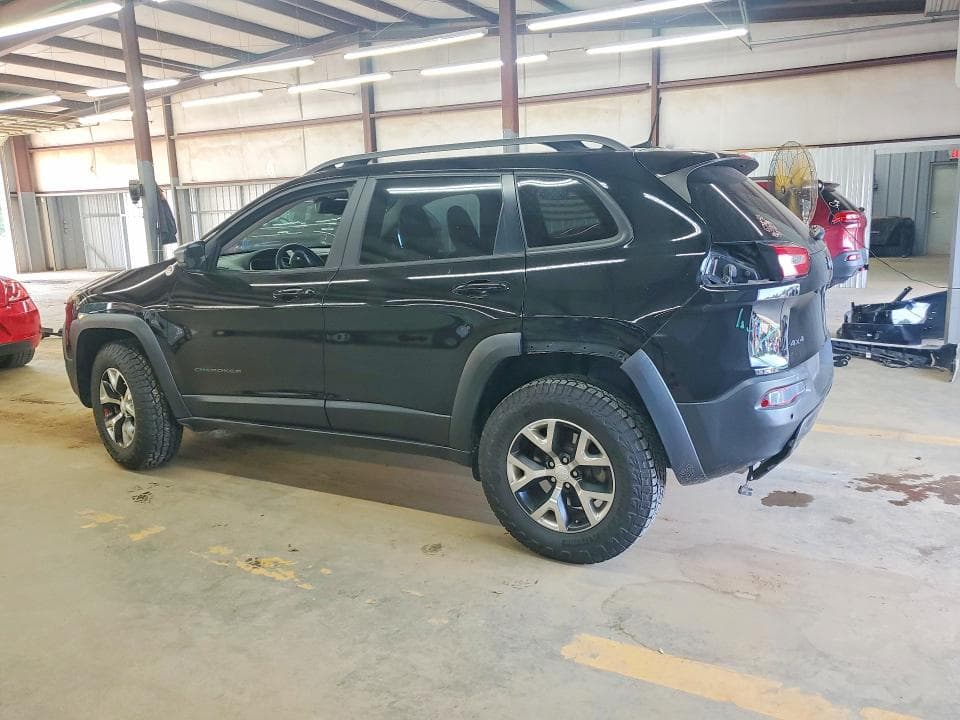 2018 JEEP CHEROKEE TRAILHAWK 2
