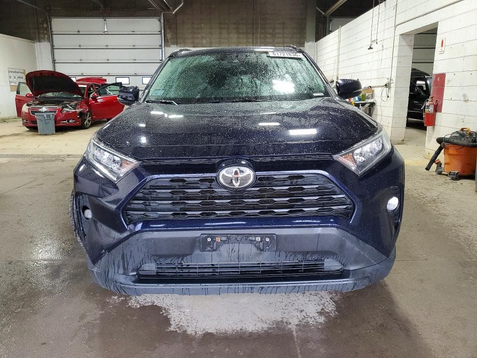 2021 TOYOTA RAV4 XLE 5