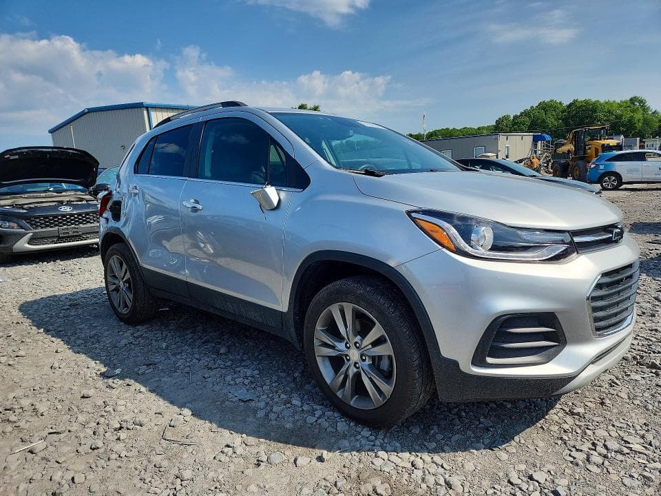 2020 CHEVROLET TRAX 1LT 4