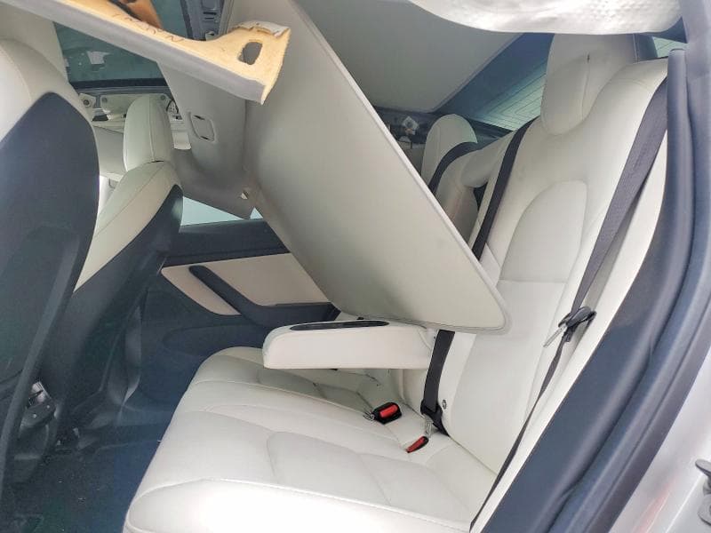 2018 TESLA MODEL 3 10