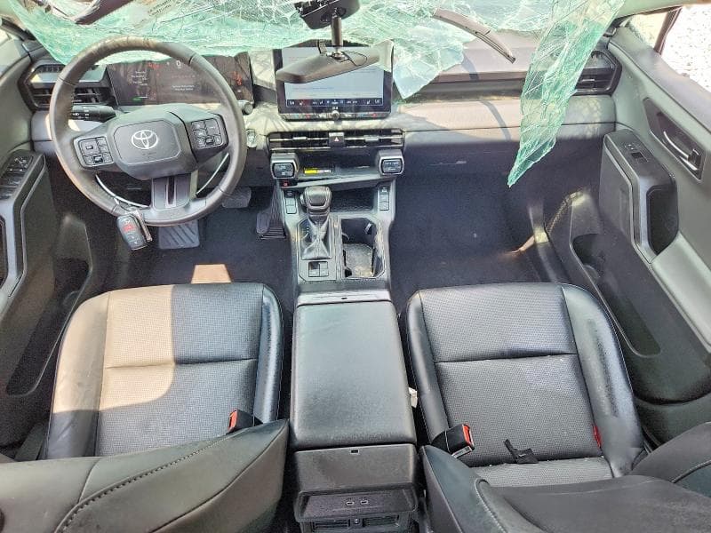 2026 TOYOTA RAV4 XLE PREMIUM 8
