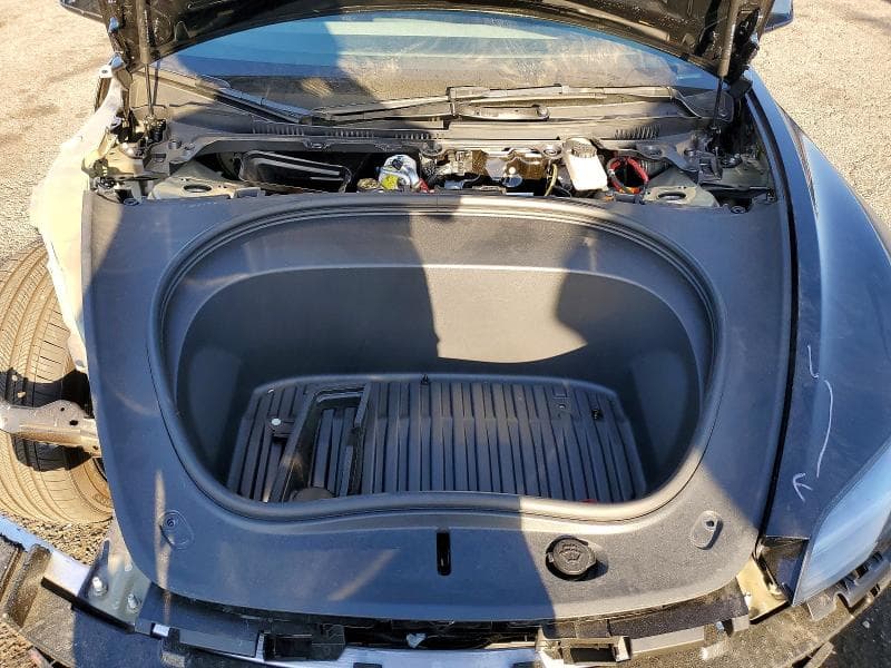 2026 TESLA MODEL 3 11